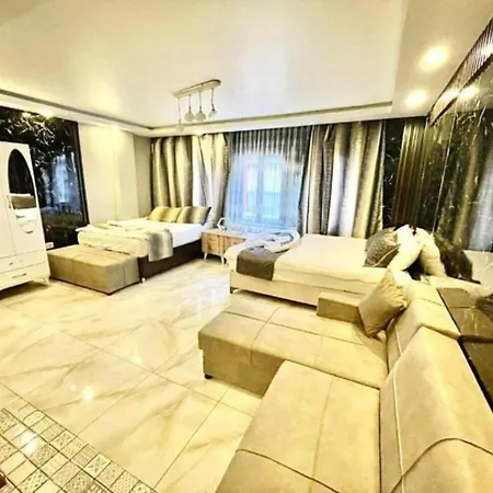 فندق Taksim Shadi House