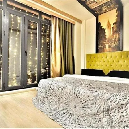 فندق Taksim Shadi House